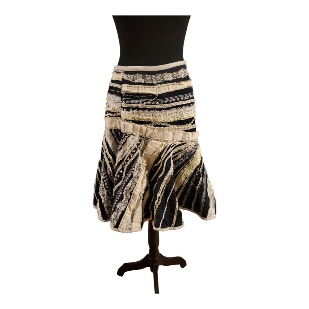 Double D Ranch bohemian Skirt black, yellow , white‎ Size 4